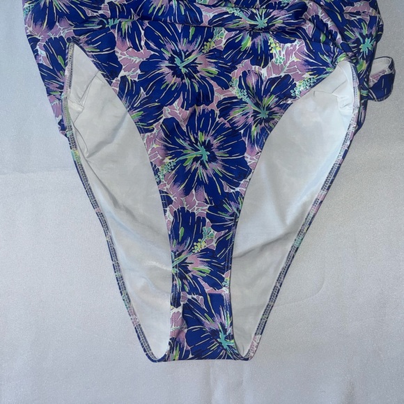 Icon Swim Bathing Suit Size XL, XL Swimsuit, Swimsuit, One Piece Bathing Suit, - Picture 5 of 7